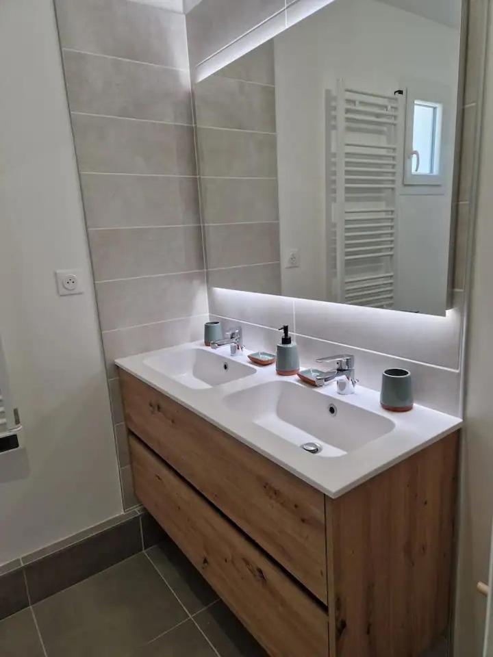 Maison Neuve Clim 400m Ferienhaus